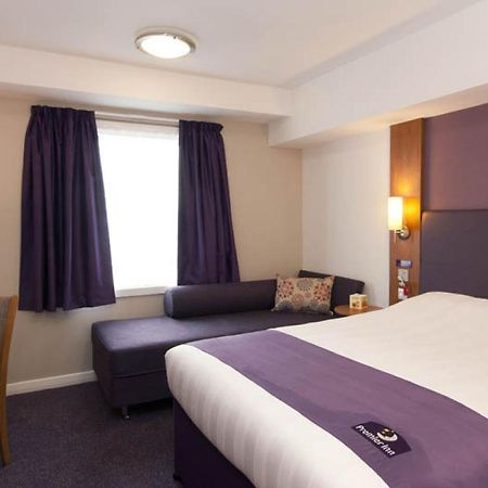 Premier Inn Dundee West Esterno foto