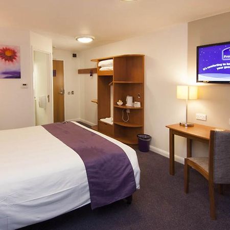 Premier Inn Dundee West Esterno foto
